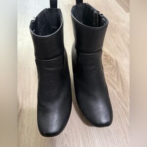 Universal Thread Black Platform Ankle Booties—-8.5